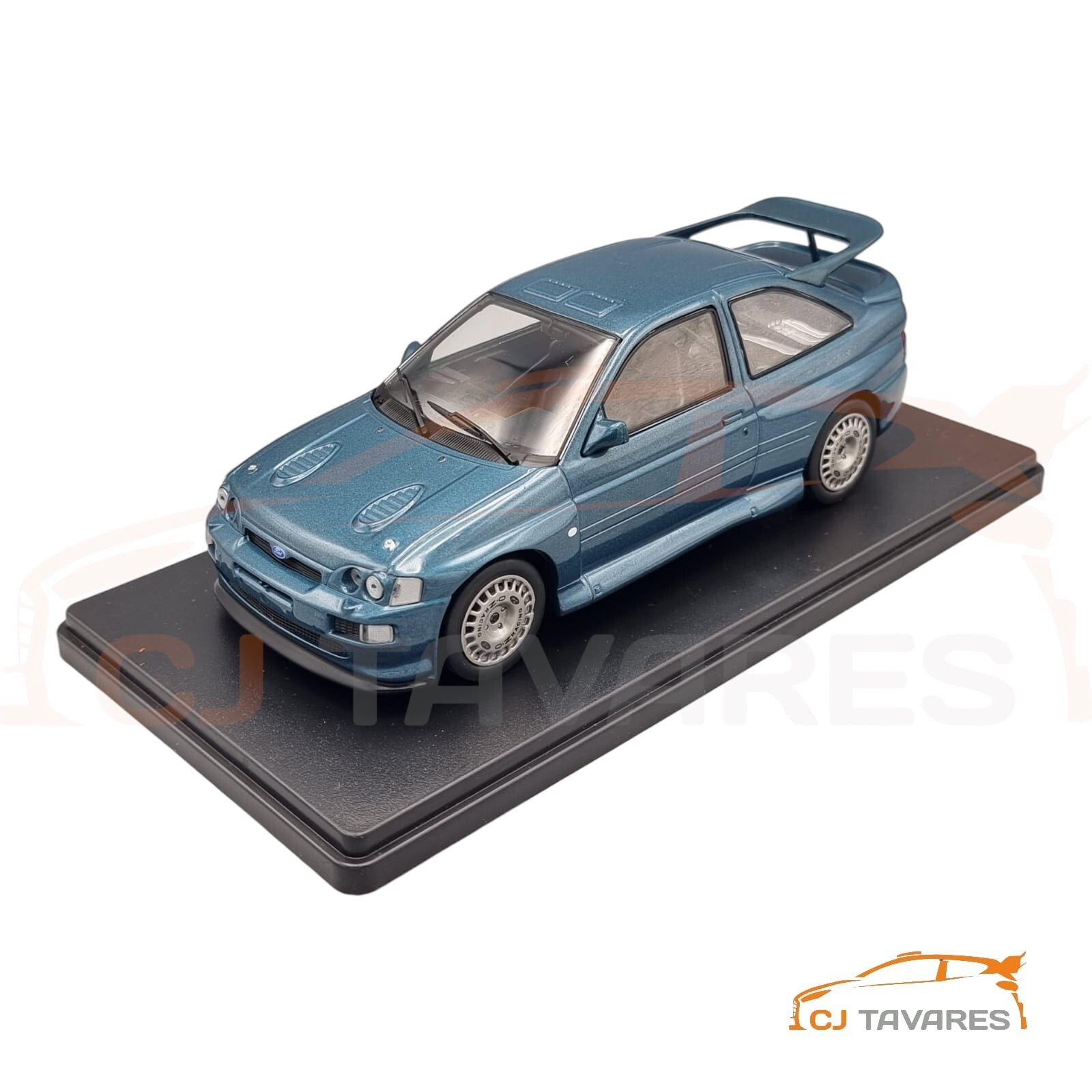 57-4717.jpg WHITEBOX WB124130 FORD ESCORT RS COSWORTH 1/24 - Image 1