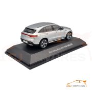 SPARK B6 696 3754 MERCEDES BENZ EQC 400 4MATIC 1/43 - Image 2